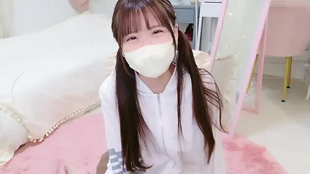 Sayuringo  online show from March 22, 7:15 am