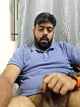 Hornie small Dick01 online show from September 11, 7:14 pm