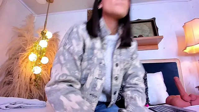 Alice milf  online show from March 15, 11:29 am