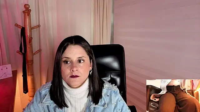 Alice milf  online show from October 22, 11:10 am