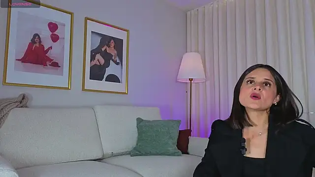 Alice milf  online show from May 2, 6:24 pm