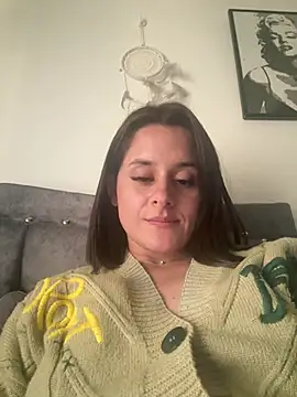Snapshot of Alice_milf_ chatting on June 25, 7:18 pm Alice milf online show from June 25, 7:18 pm