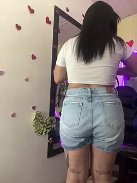  luna torres online show from June 12, 2:05 pm