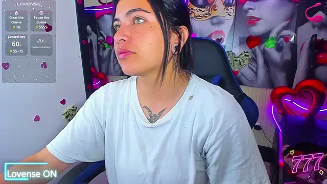  luna torres online show from July 14, 1:17 pm