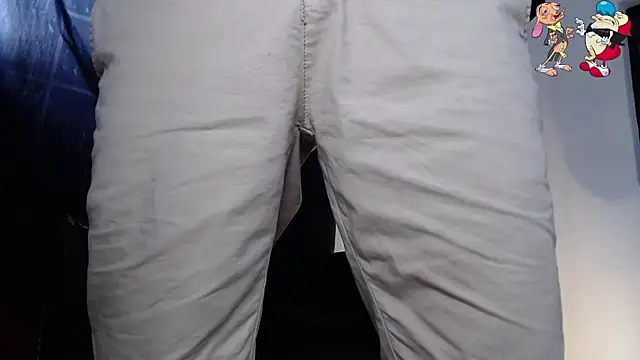 Snapshot of ren_stipee chatting on February 15, 8:22 pm ren stipee online show from February 15, 8:22 pm