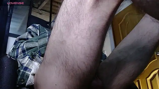 Snapshot of ren_stipee chatting on March 9, 9:35 am ren stipee online show from March 9, 9:35 am