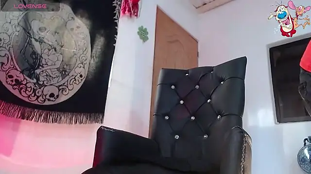 Snapshot of ren_stipee chatting on September 9, 10:31 pm ren stipee online show from September 9, 10:31 pm