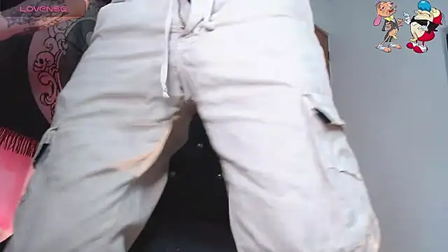 Snapshot of ren_stipee chatting on September 30, 10:04 pm ren stipee online show from September 30, 10:04 pm