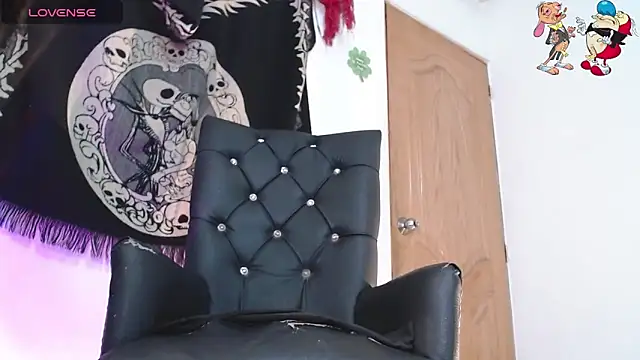 Snapshot of ren_stipee chatting on November 6, 11:26 pm ren stipee online show from November 6, 11:26 pm