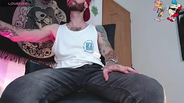 Snapshot of ren_stipee chatting on November 7, 11:49 pm ren stipee online show from November 7, 11:49 pm