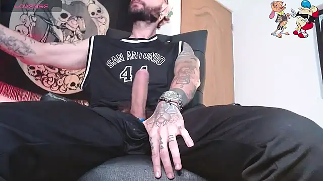 Snapshot of ren_stipee chatting on November 16, 9:31 pm ren stipee online show from November 16, 9:31 pm