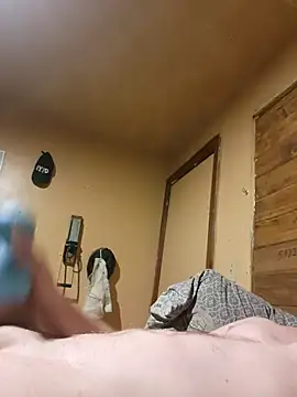 Snapshot of BigDDave6979 chatting on March 11, 5:49 am BigDDave6979 online show from March 11, 5:49 am