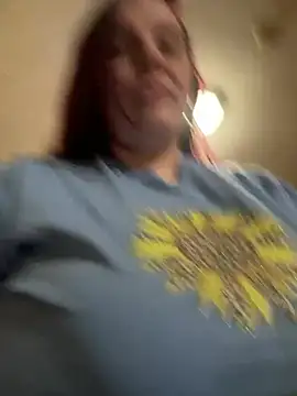 Snapshot of lairarose chatting on April 22, 4:41 pm lairarose online show from April 22, 4:41 pm