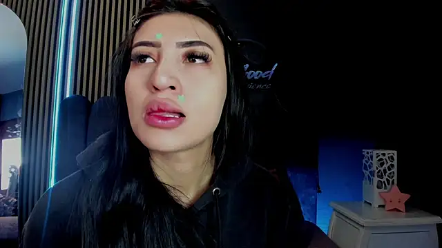 Nicolette ks  online show from June 26, 5:01 am