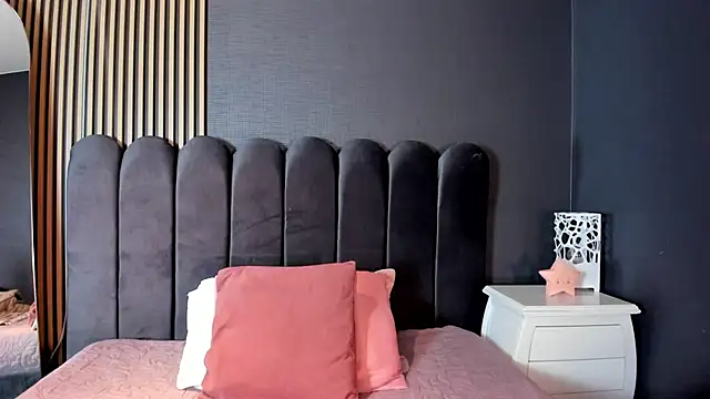 Nicolette ks  online show from July 23, 4:54 am