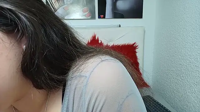 LinaBrowm online show from April 21, 1:39 pm