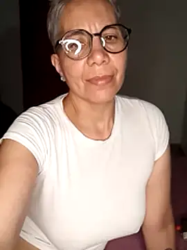 luz bella online show from December 28, 10:55 pm