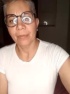 luz bella online show from January 3, 2:21 am