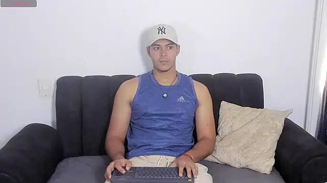 Iamdylan777 online show from April 24, 12:40 pm