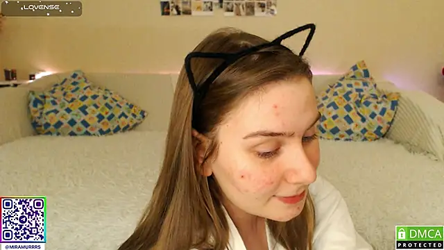 MurrrWorren online show from February 9, 9:17 pm