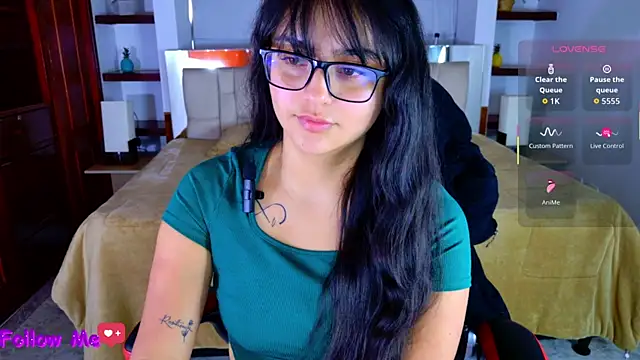 scarlleth  online show from December 3, 12:03 pm