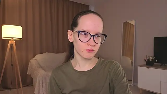 Snapshot of BettyBrowni chatting on May 14, 4:03 pm BettyBrowni online show from May 14, 4:03 pm