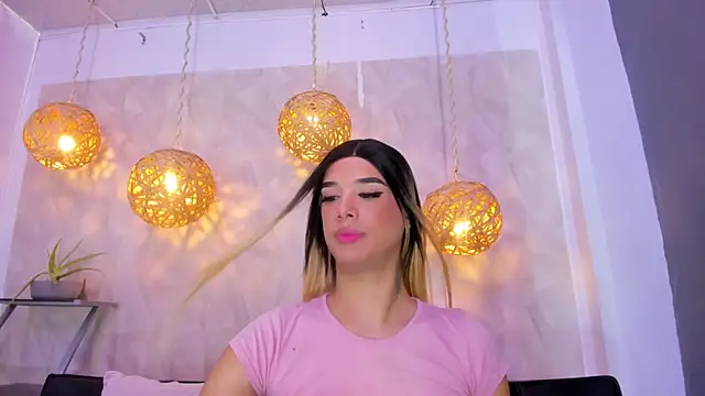 victoria aleia  online show from January 22, 9:21 pm