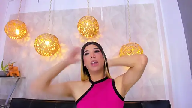 victoria aleia  online show from January 28, 8:15 pm