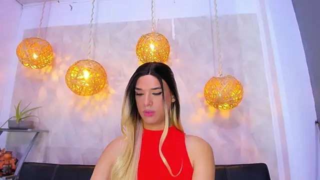 victoria aleia  online show from March 12, 1:36 am