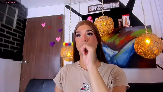 Snapshot of victoria_aleia_ chatting on July 10, 8:33 pm victoria aleia online show from July 10, 8:33 pm