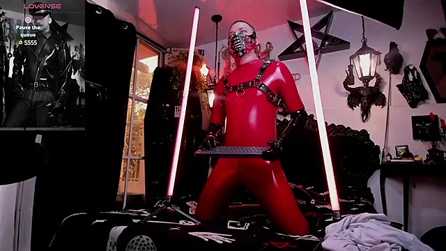 allanhurtss online show from December 9, 8:23 pm