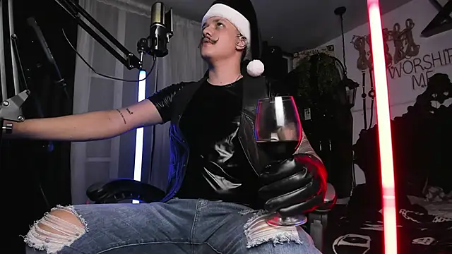 allanhurtss online show from December 25, 12:05 am