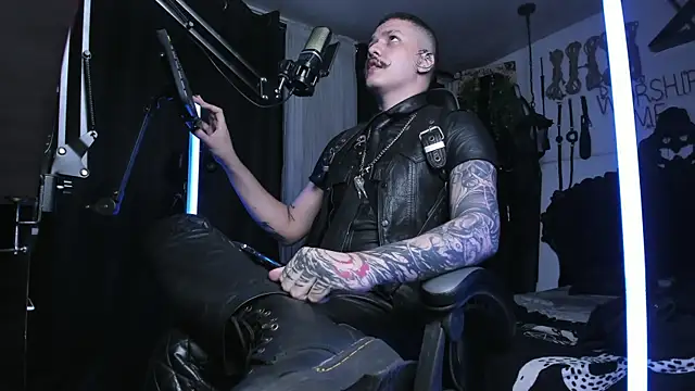 allanhurtss online show from January 12, 12:28 am