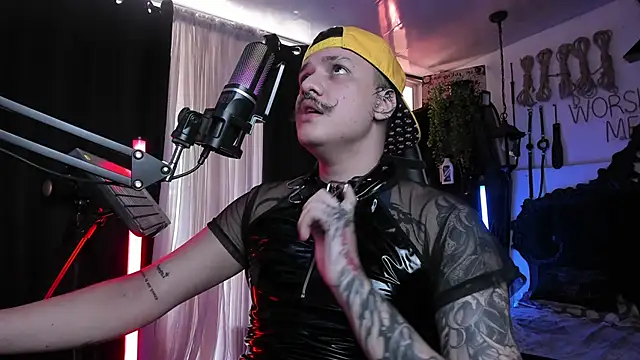 allanhurtss online show from January 19, 6:53 pm