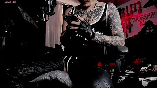 allanhurtss online show from September 9, 5:45 pm