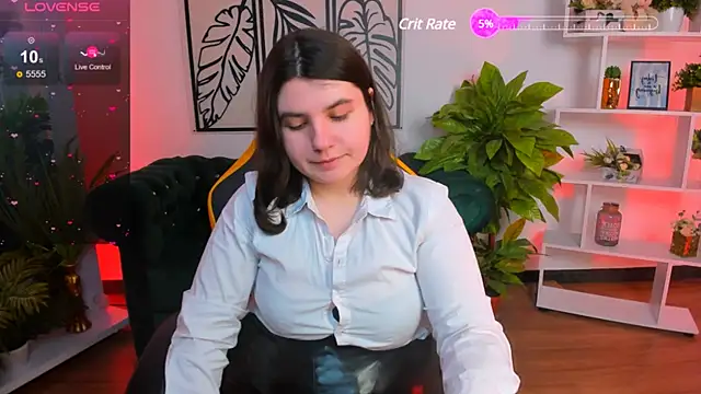 Snapshot of Viola__Shy chatting on February 23, 2:40 am Viola Shy online show from February 23, 2:40 am