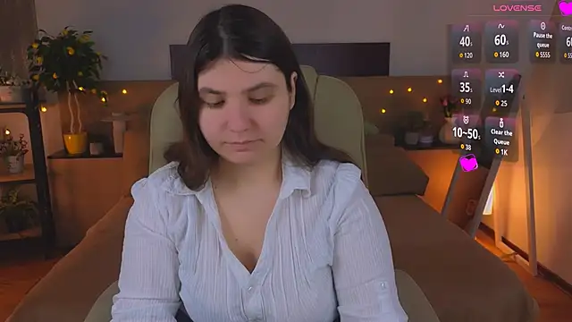 Viola  Shy online show from April 10, 8:35 pm