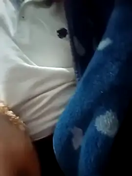 Snapshot of fullyhardy chatting on December 24, 6:17 pm fullyhardy online show from December 24, 6:17 pm