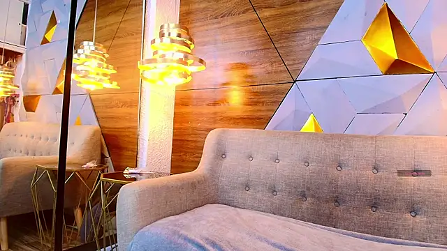 Snapshot of sarah_banks1 chatting on March 1, 7:04 pm sarah banks1 online show from March 1, 7:04 pm