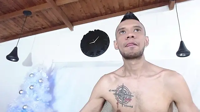 Snapshot of BIGZEHUZ chatting on December 14, 2:10 pm BIGZEHUZ online show from December 14, 2:10 pm