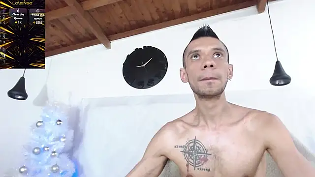 Snapshot of BIGZEHUZ chatting on December 20, 7:28 pm BIGZEHUZ online show from December 20, 7:28 pm