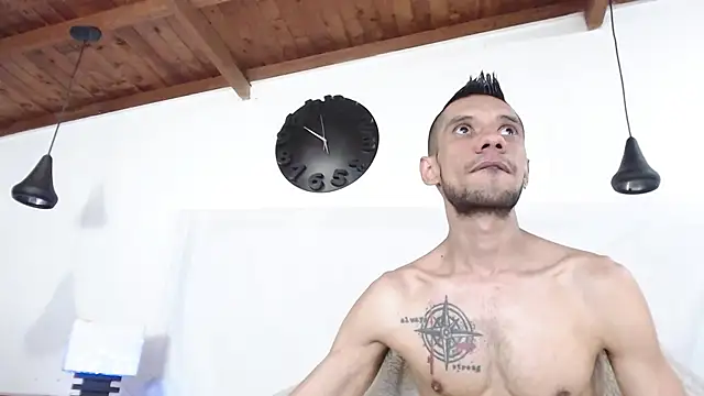 Snapshot of BIGZEHUZ chatting on January 30, 11:33 am BIGZEHUZ online show from January 30, 11:33 am