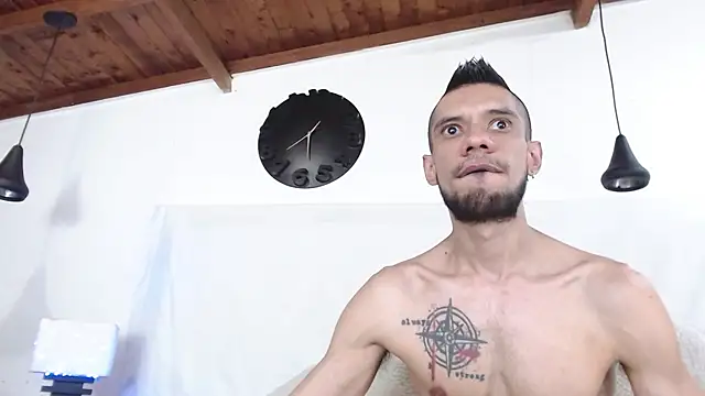 Snapshot of BIGZEHUZ chatting on February 21, 9:45 am BIGZEHUZ online show from February 21, 9:45 am