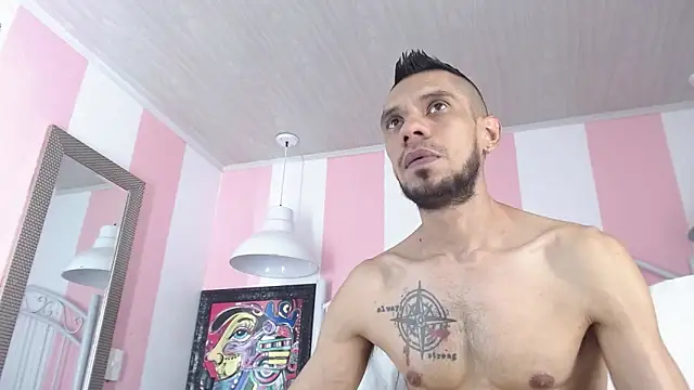 Snapshot of BIGZEHUZ chatting on March 6, 8:19 am BIGZEHUZ online show from March 6, 8:19 am