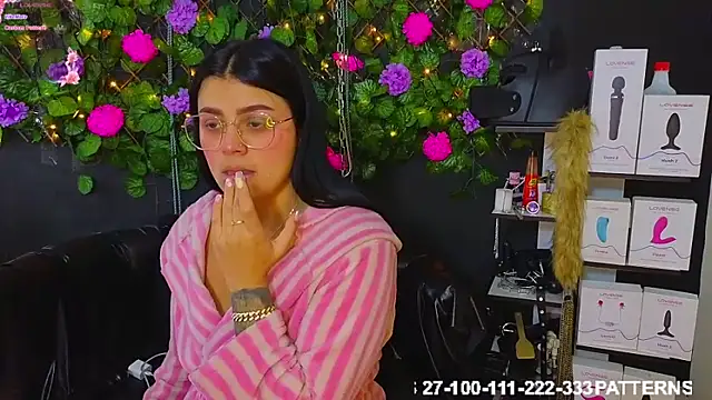 Sweett Mollyy online show from April 21, 4:34 pm