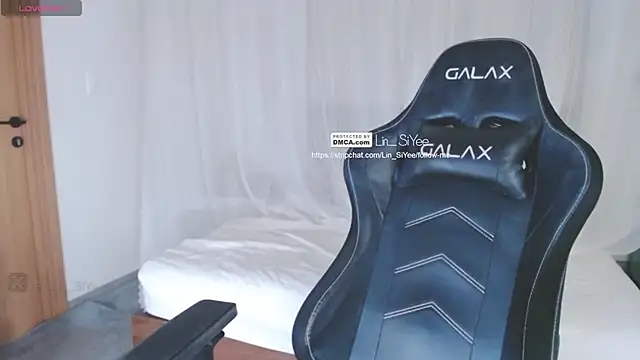 Lin SiYee online show from January 18, 7:37 pm