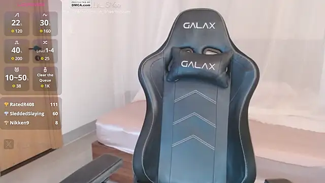 Lin SiYee online show from February 12, 7:13 am