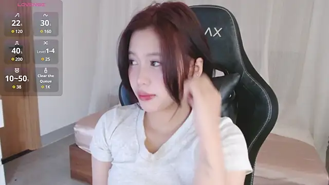 Lin SiYee online show from March 9, 1:46 am