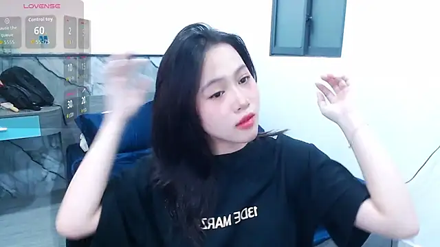 Lin SiYee online show from October 30, 12:17 pm