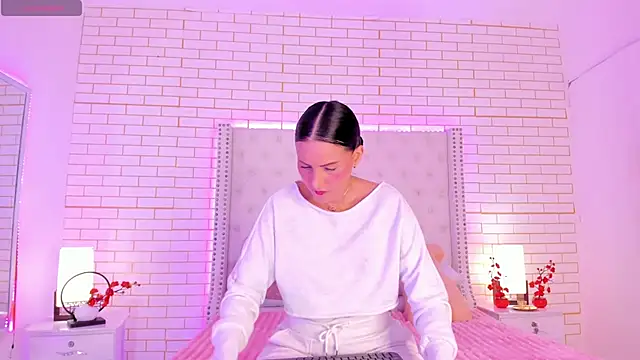 Coco Balenciaga  online show from April 6, 11:33 am